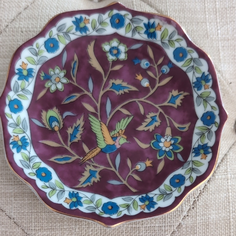 Vibrant Bird and Floral Design Plate